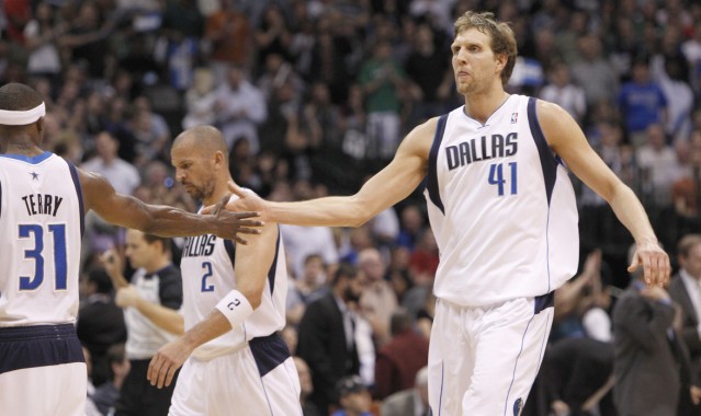 韦德：11年独行侠围绕德克打造了完美阵容 特里的发挥是FMVP级别