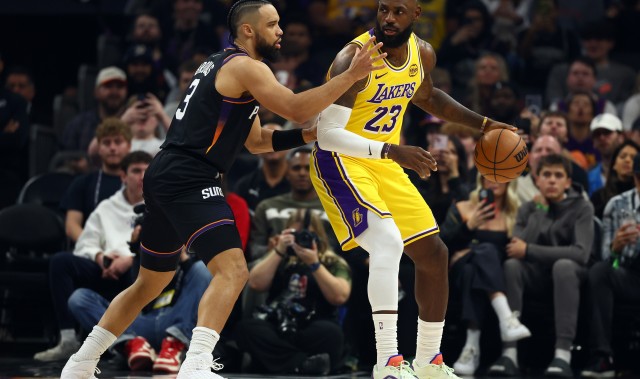 GA黄金甲官方网站-大胡子：狄龙是联盟唯一敢惹詹姆斯的人 前者凭实力赢得了尊重