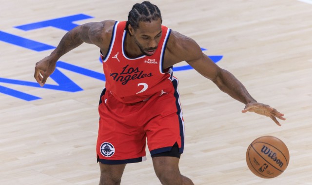 GA黄金甲平台-记者：我一直反对过度吹捧伦纳德 但过去45天里他是联盟前8级别