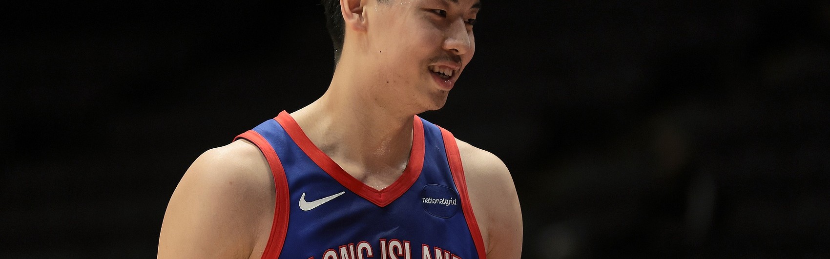 GA黄金甲平台-崔永熙：职业运动员都很能睡觉 想问詹姆斯如何瞬间冷静下来入睡